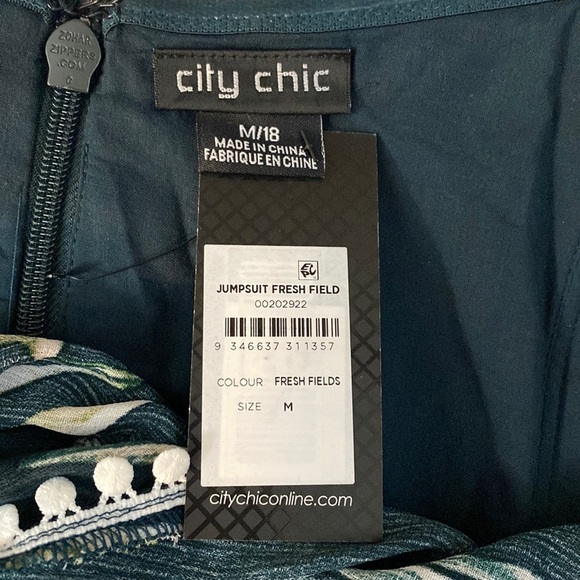 CITY‎ CHIC Jade off shoulder floral Fresh Field Jumpsuit - Picture 3 of 6